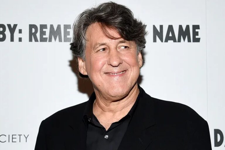 Cameron Crowe: Inspiring Quotes from the Acclaimed Filmmaker and Storyteller